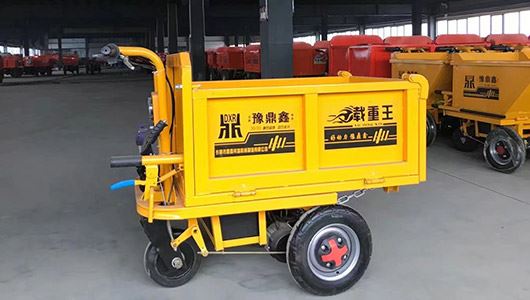 电动叉车的性能特点有哪些